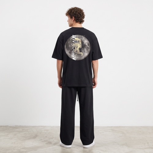 Camiseta Oversize "Astronaut" | Beyond Limits